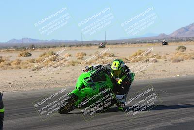 media/Jan-10-2025-CVMA Friday Practice (Fri) [[489e0da257]]/Group 4 and Trackday/Session 2 (Turn 4 Inside)/